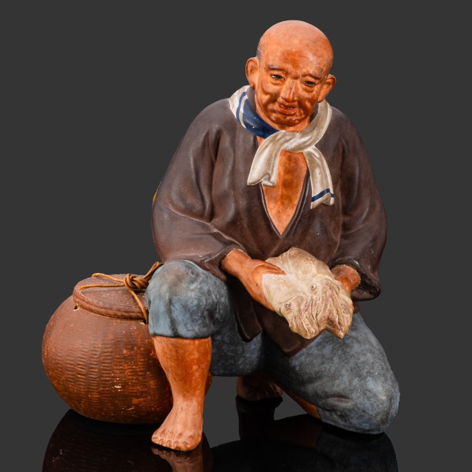 Кукла-хакато (博多人形) "Торговец кальмаров с корзиной", керамика, ручная роспись, Япония, 1970-1990 гг.