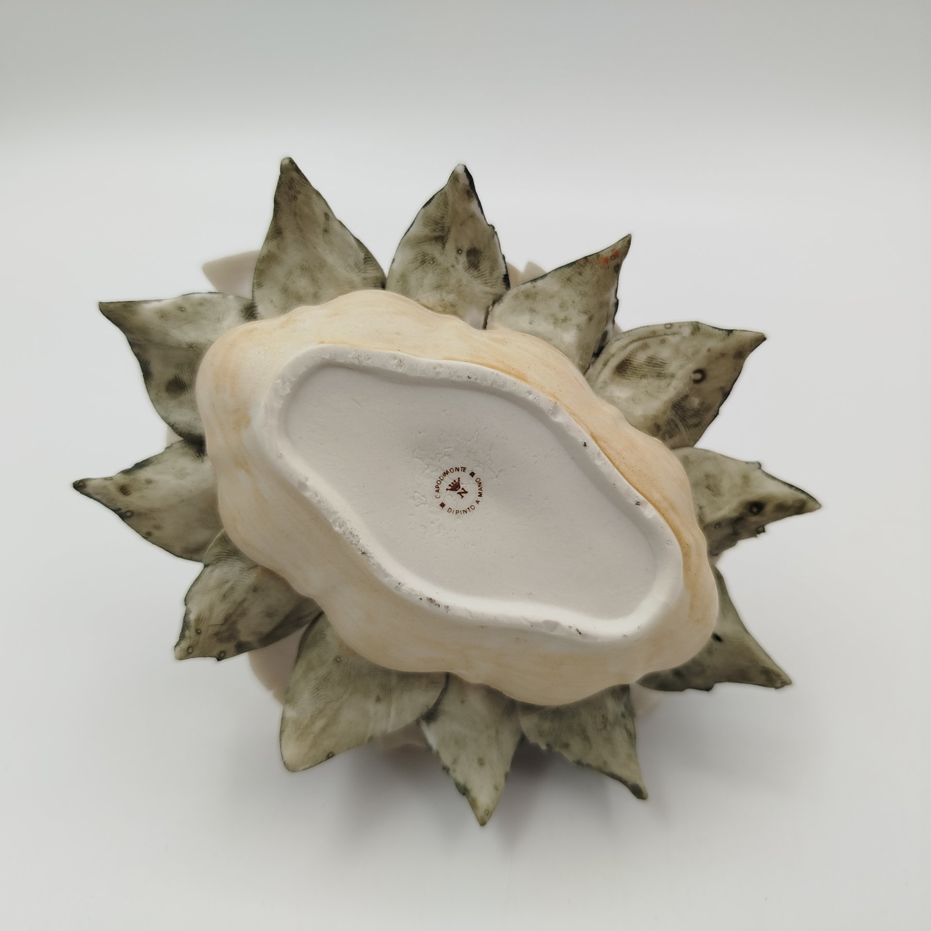 Статуэтка "Цветочная корзина" ("Каллы"), фарфор, роспись, Capodimonte (Каподимонте), Италия, 1970-1990 гг.