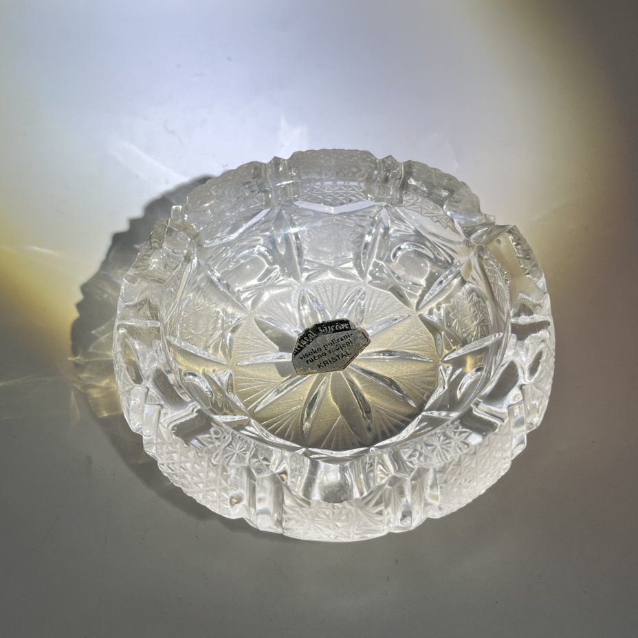 Пепельница небольшого размера с геометрическим декором, хрусталь, пресс, алмазная грань, Kristal Zajecar, Югославия, 1980-2000 гг.