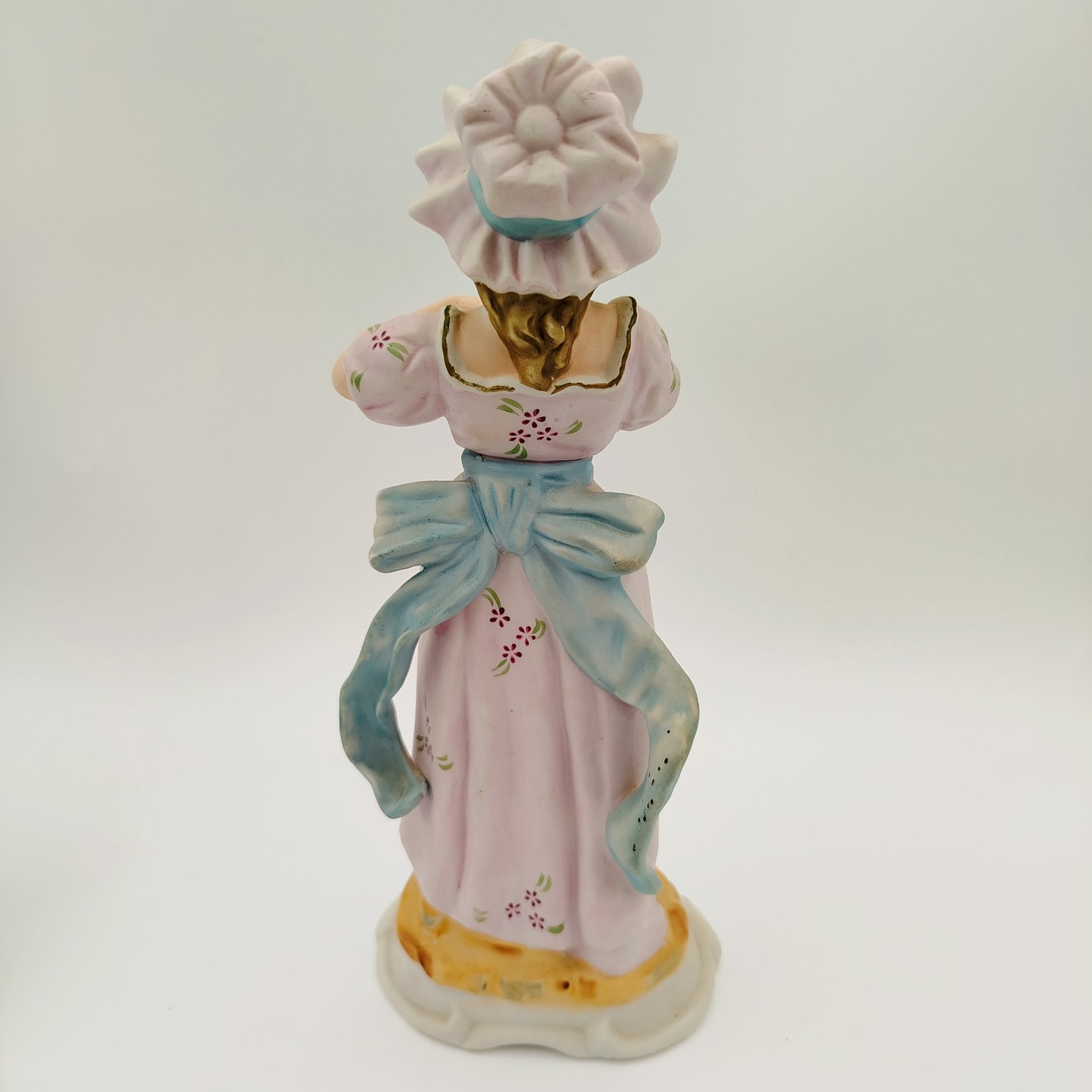 Статуэтка "Дама в розовом", бисквит, роспись, Западная Европа, 1970-1990 гг.