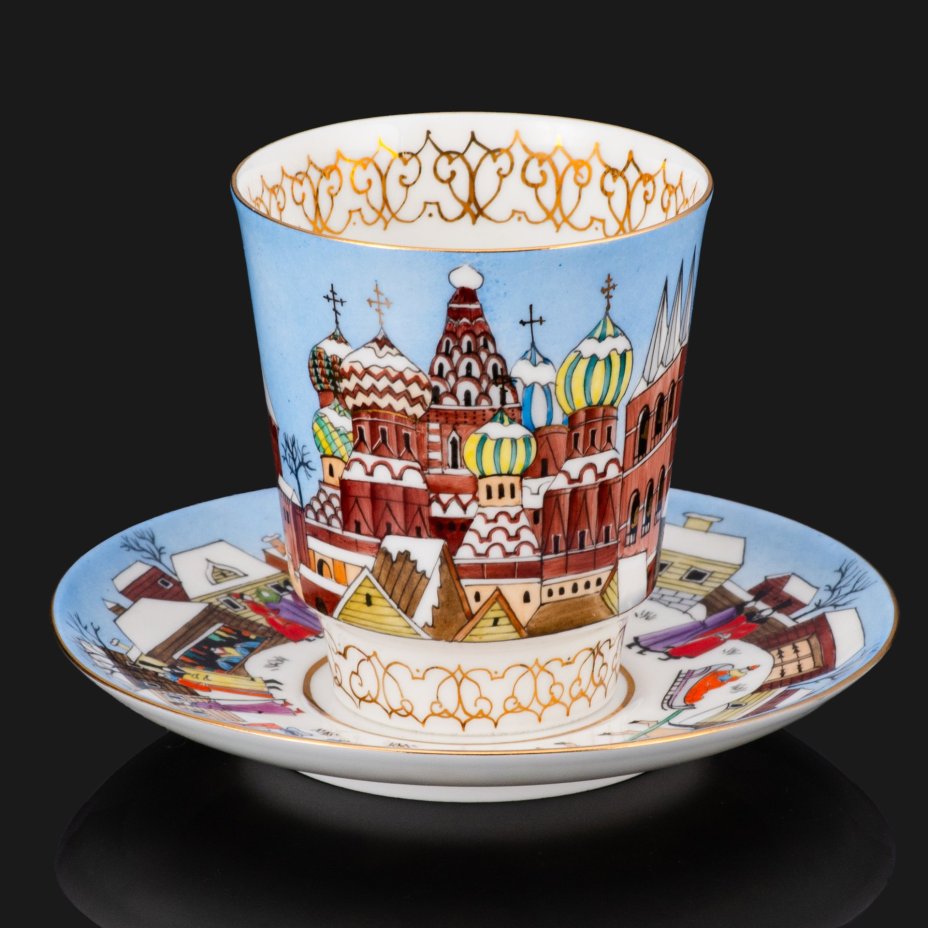 Кофейная пара "Москва боярская", художник Л. Хуртина, исполнитель Ю.Горшкова, форма "Майская", , автор формы Э.М.Криммер, фарфор, аэрограф, роспись, золочение, Ленинградский фарфоровый завод (ЛФЗ), Ленинградский фарфоровый завод (ЛФЗ)