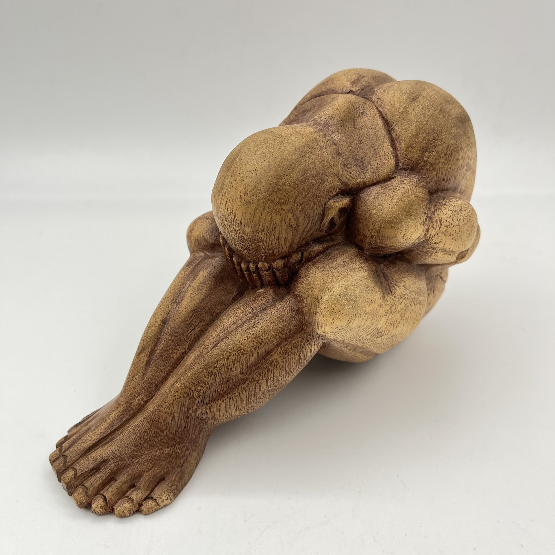 Статуэтка "Плачущий монах", дерево, крашение, резьба, Азия, 1990-2000 гг.