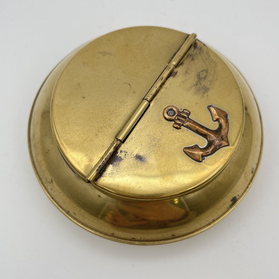 Пепельница для моряка, украшенная морским якорем на крышке