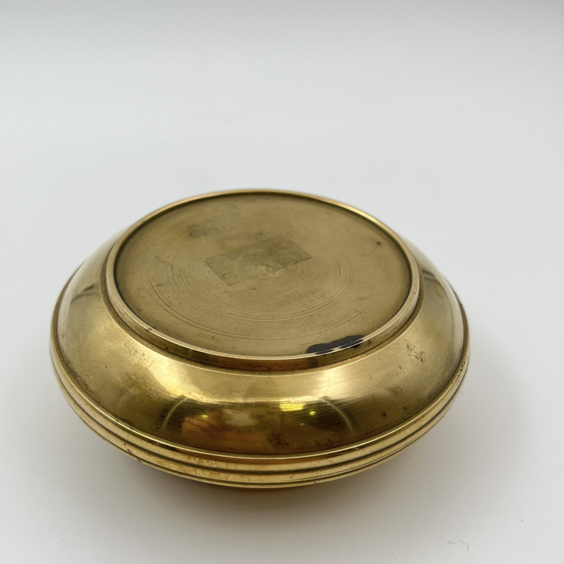 Пепельница для моряка, украшенная морским якорем на крышке, латунь, медь, Западная Европа, 1970-1990 гг.