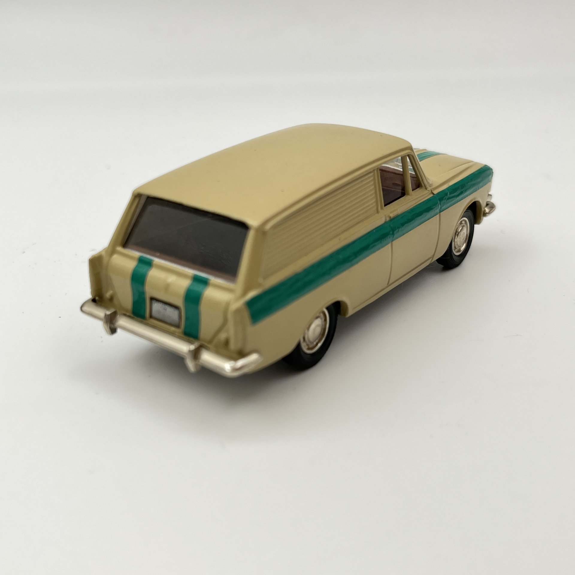 Модель автомобиля "Москвич 433" (1:43), авторская модель, металл, пластик