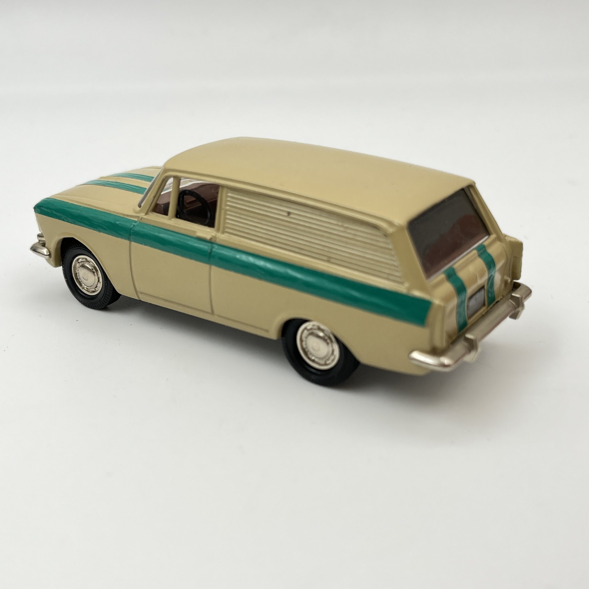 Модель автомобиля "Москвич 433" (1:43), авторская модель, металл, пластик