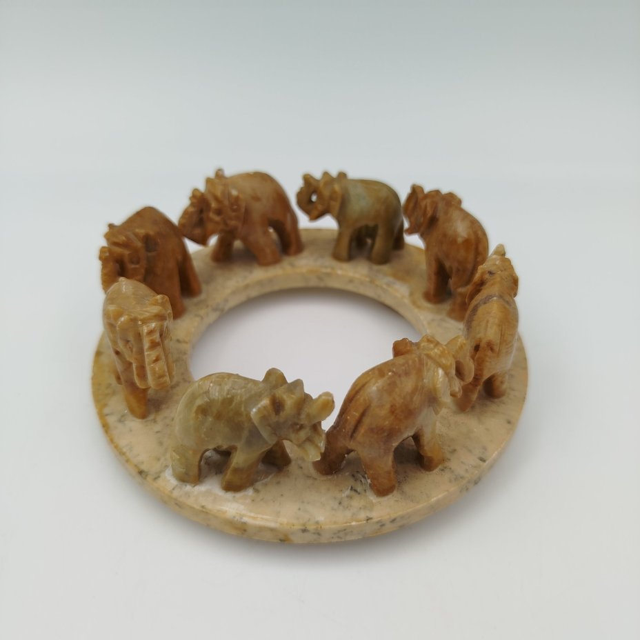 Статуэтка "Слоны", камень, резьба, Европа, 1980-2000 гг.