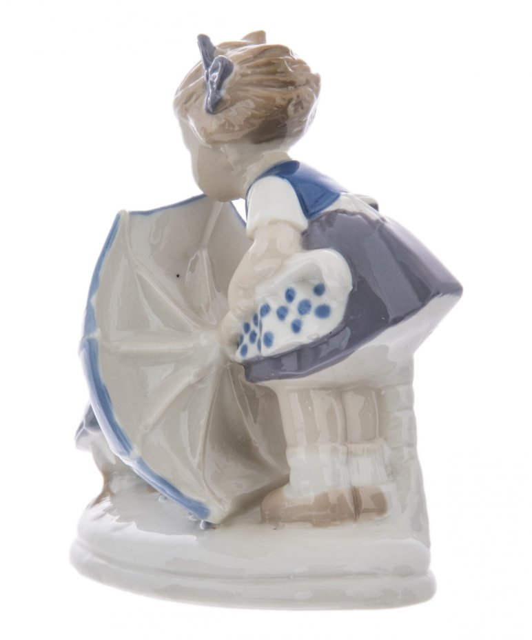 Статуэтка "Девочка и гусь", фарфор, роспись, мануфактура "V.E.B. Porzellanfiguren Gräfenthal", Германия, 1952-1969 гг.
