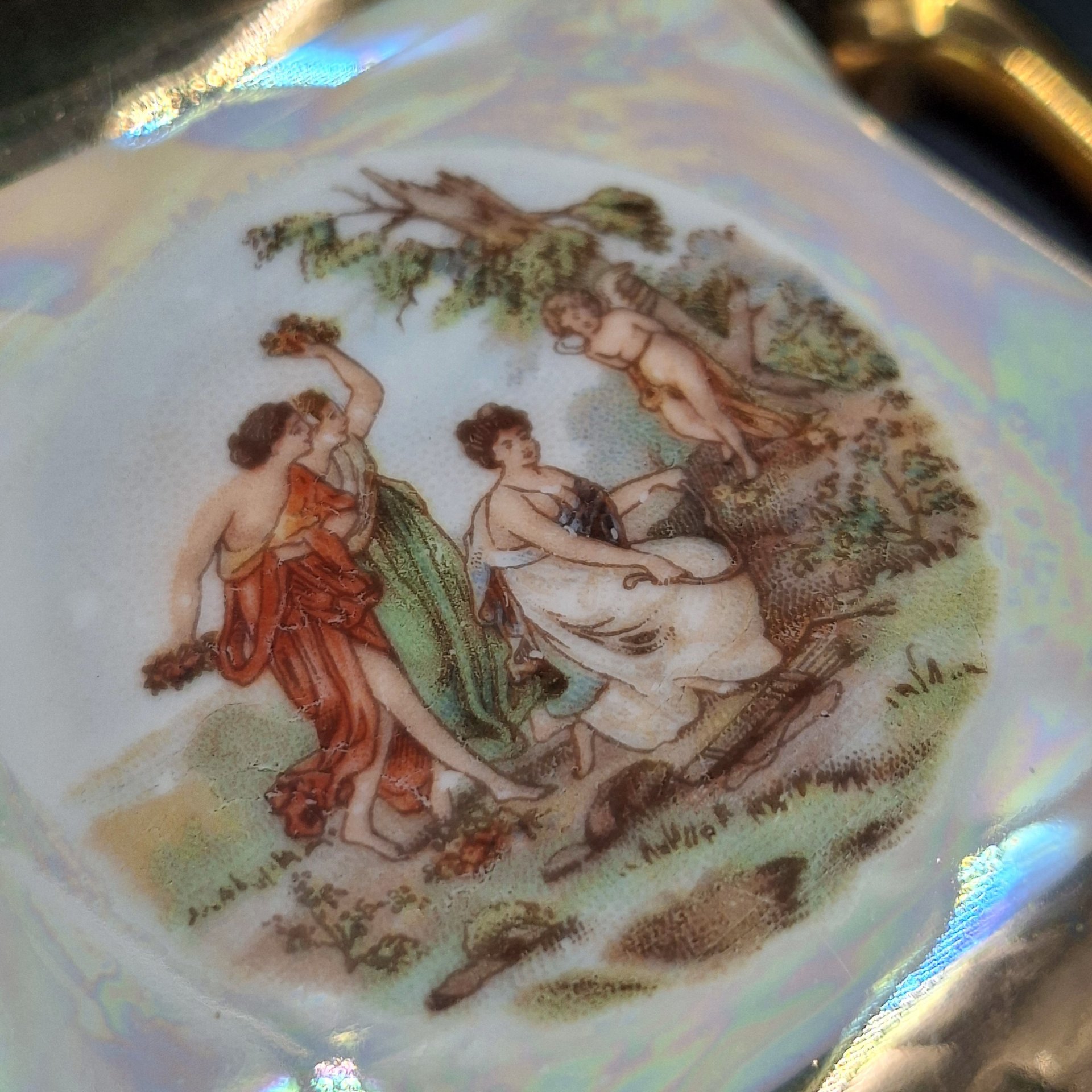 Вазочка "Мадонна" (низкая), "Margarete Freitag", фарфор, деколь, люстр, золочение, ГДР, 1945-1956 гг.