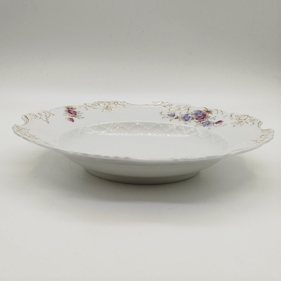 Тарелка суповая с рельефным цветочным декором, фарфор, роспись, золочение, Hermann Ohme, Германия, 1883-1930 гг.