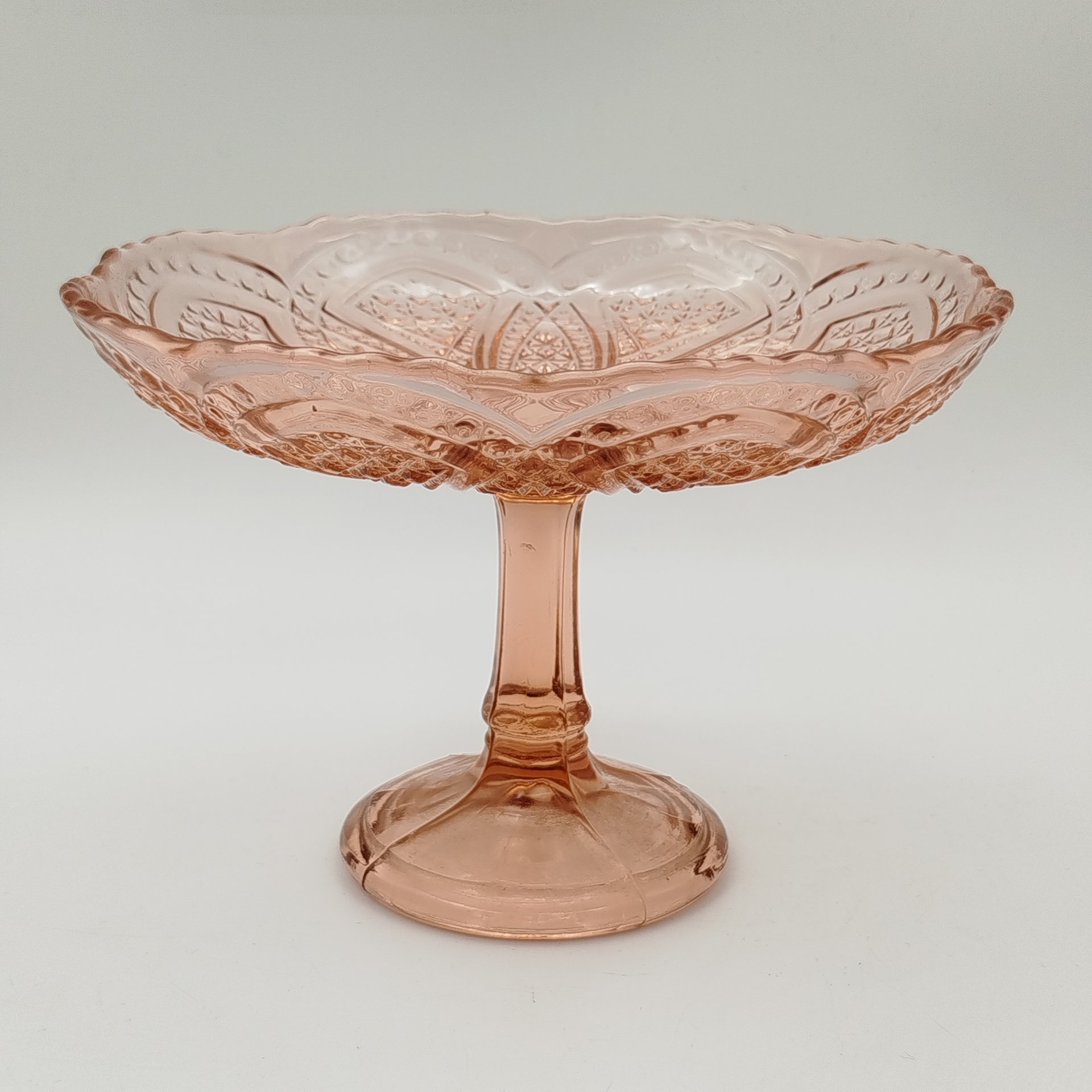 Фруктовница с геометрическим декором, стекло, пресс, СССР, 1960-1980 гг.