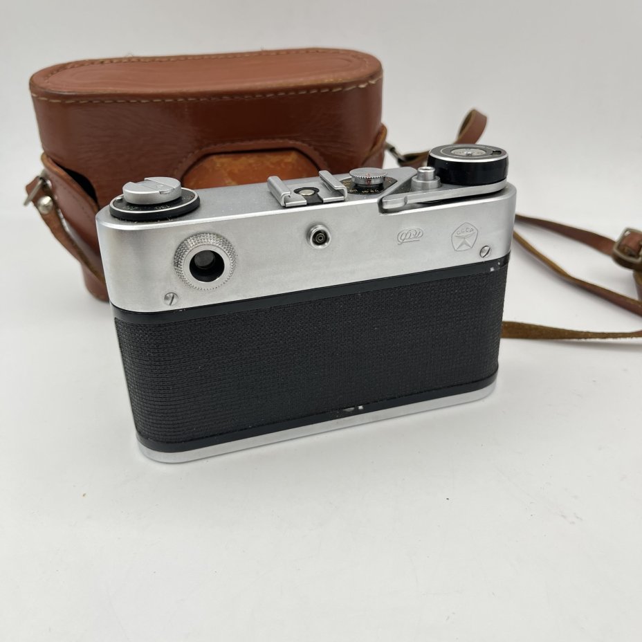 Фотоаппарат "ФЭД-5В" с объективом "Индустар-61 Л/Д" в оригинальном кофре, металл, пластик, стекло, кожа, Харьковский машиностроительный завод им. Дзержинского (ФЭД), СССР, 1976-1980 гг.