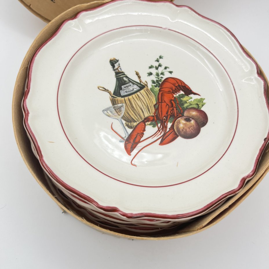 Набор из 8-ми сырных тарелок (в коробке) с изображением закусок и напитков "L'heure du cocktail"