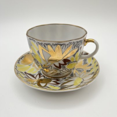 Пара кофейная "Золотые ромашки", автор росписи Л.И. Григорьева, фарфор, деколь, золочение, Ленинградский фарфоровый завод (ЛФЗ), СССР, 1975-1990 гг.