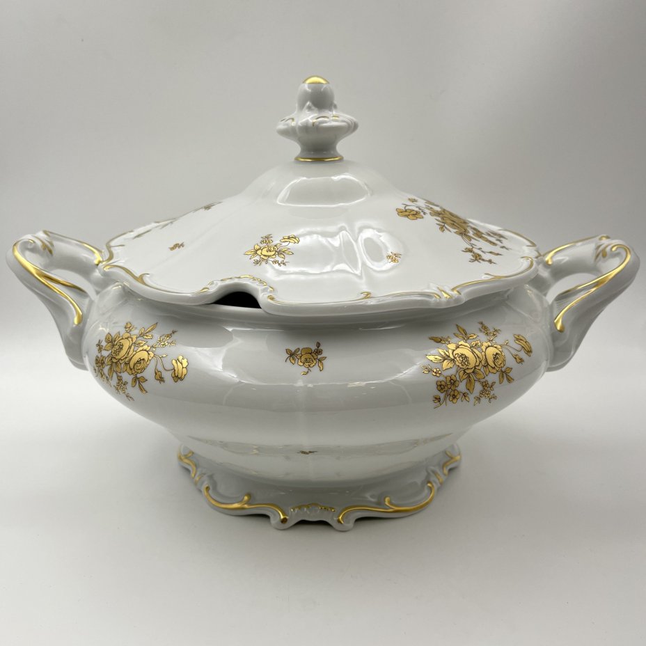 Супница, украшенная цветочным декором, серия "Katharina", фарфор, золочение, Weimar Porzellan (Веймарский фарфор), ГДР, 1950-1980 гг.