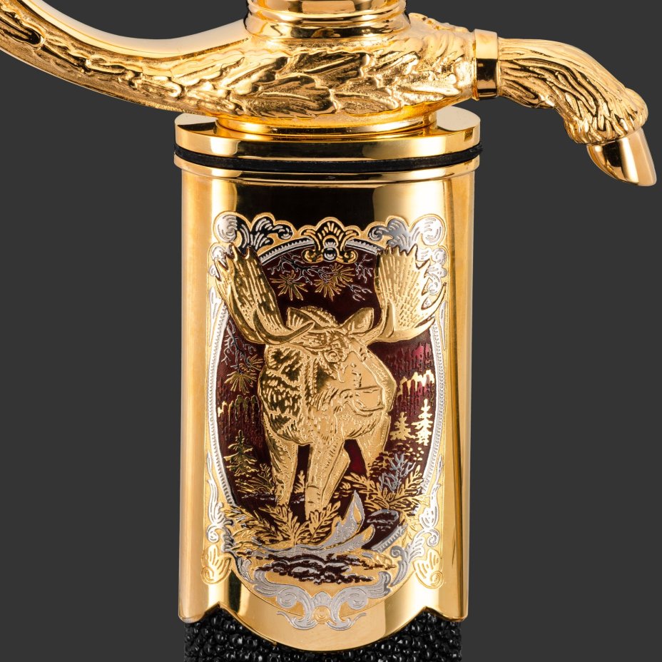 Кинжал охотничий «Хиршфангер», дамасская сталь, латунь, дерево, кожа ската, кость мамонта, золочение, литьевые элементы декора; в деревянном подарочном коробе с бархатным ложементом