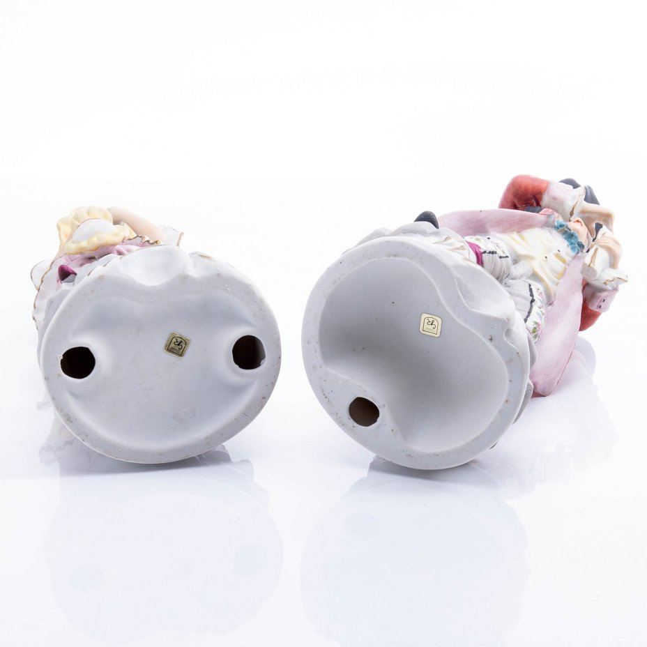 Статуэтки парные "Кавалер и дама", фарфор, роспись, золочение, Западная Европа, 1970-2000 гг.