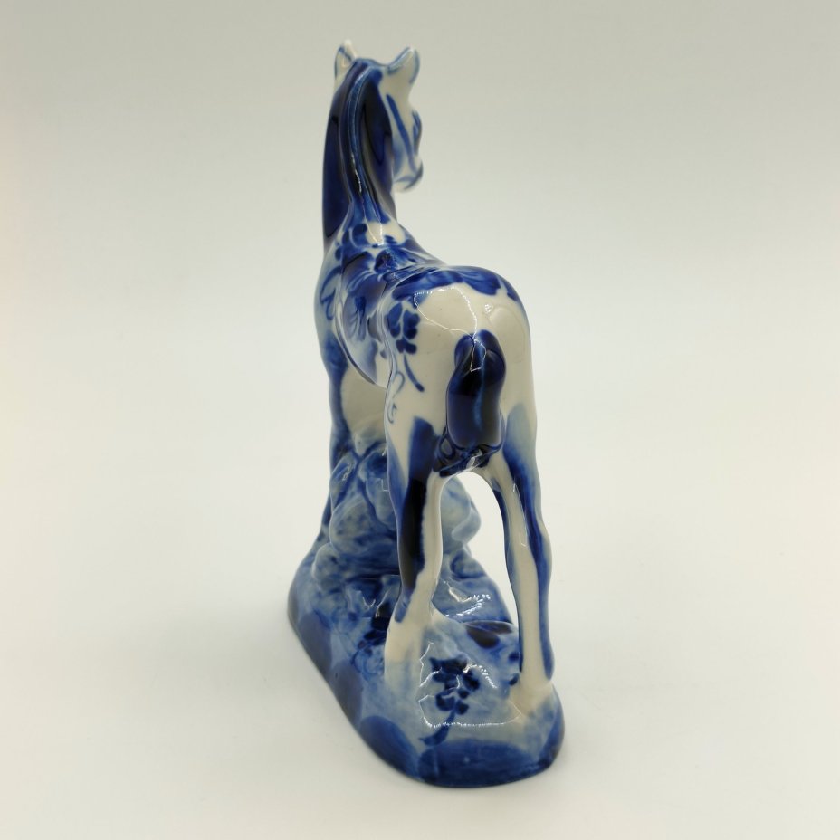 Статуэтка  "Жеребенок", Гжель, фарфор, роспись, Российская Федерация, 1991-2010 гг.