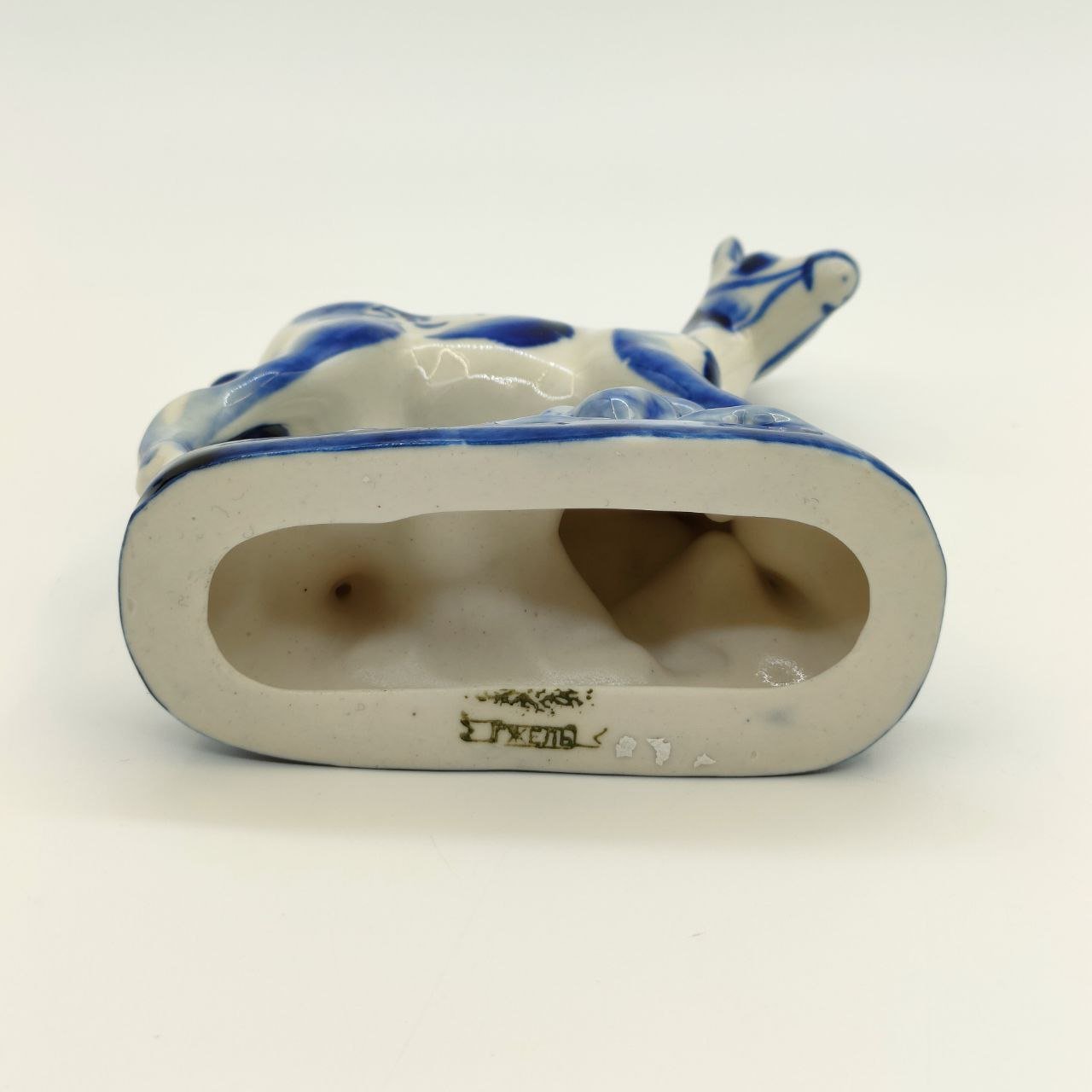 Статуэтка  "Жеребенок", Гжель, фарфор, роспись, Российская Федерация, 1991-2010 гг.