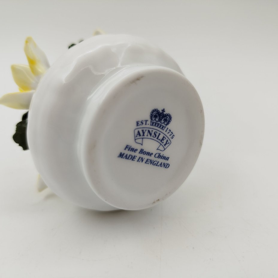 Статуэтка "Желтые цветы", мануфактура "Aynsley", фарфор, роспись, Великобритания, 1980-1990 гг.