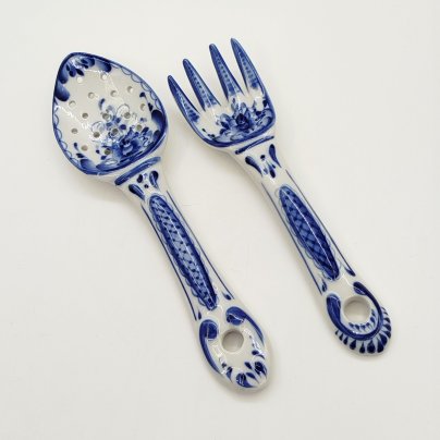 Набор сервировочный, состоящий из вилки и ложки (дуршлаг), с цветочным декором, р. Тяпкова