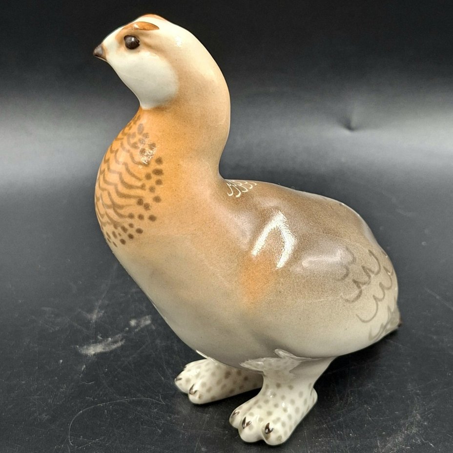 Статуэтка "Куропатка", скульптор П.П. Веселов, фарфор, роспись, Ленинградский фарфоровый завод (ЛФЗ), СССР, 1970-1992 гг.