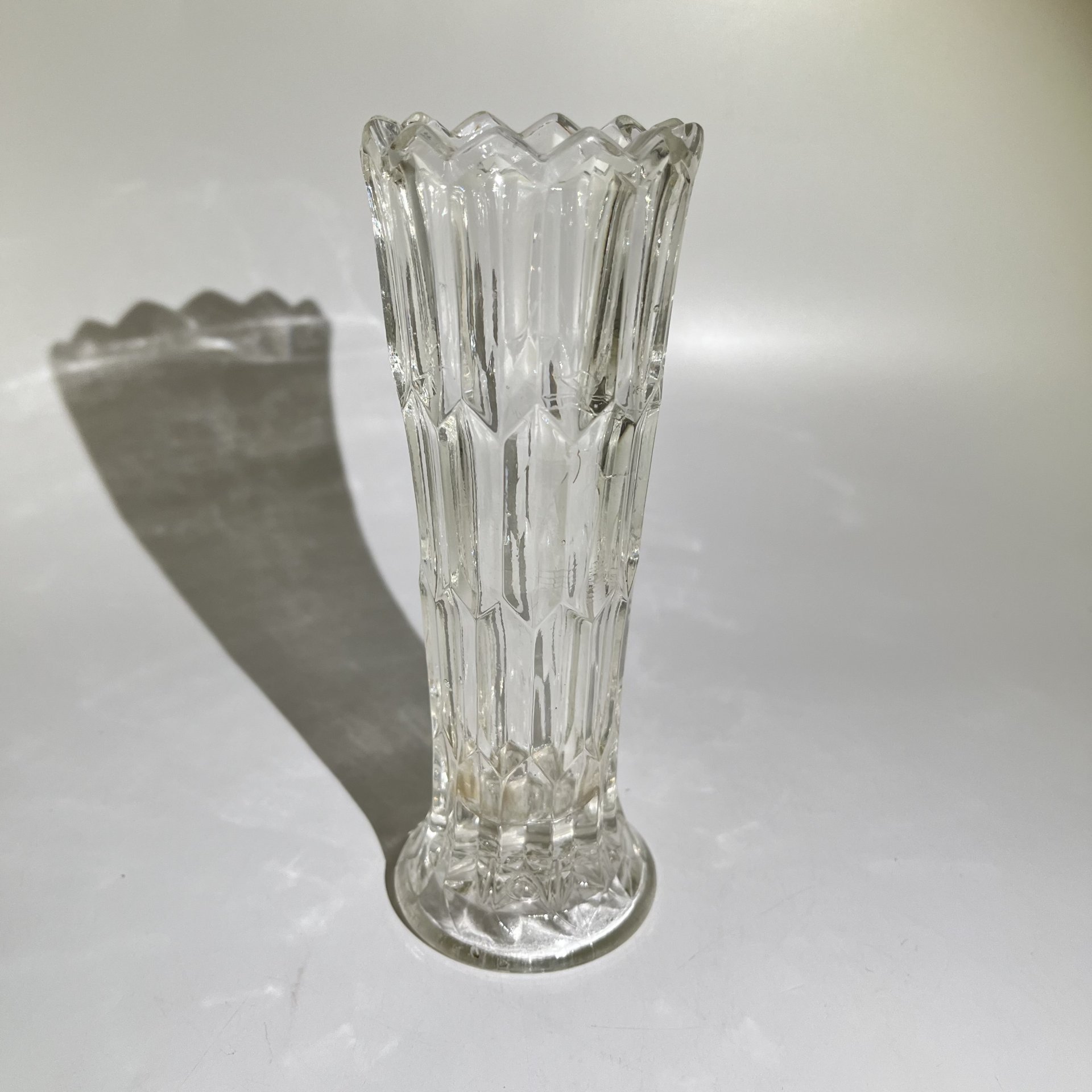 Небольшая вазочка с объемным декором, хрусталь, СССР, 1970-1990 гг.