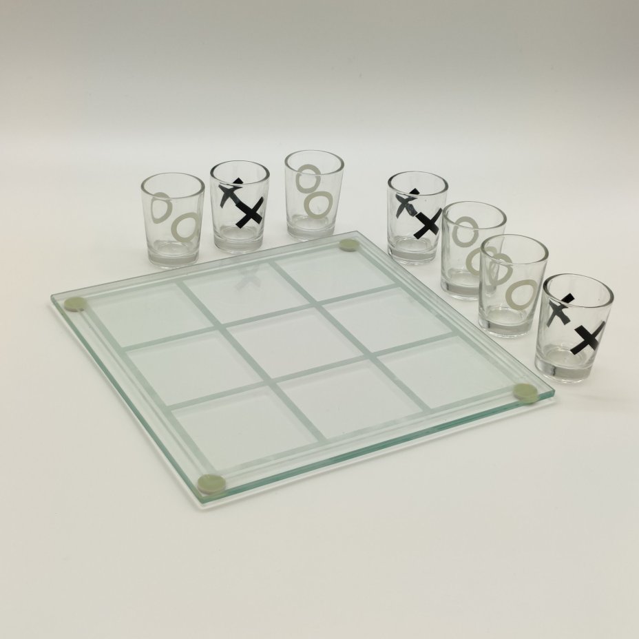 Игра настольная "Крестики-нолики" (7 стопок и доска), стекло, деколь, Китай, 2010-2020 гг.