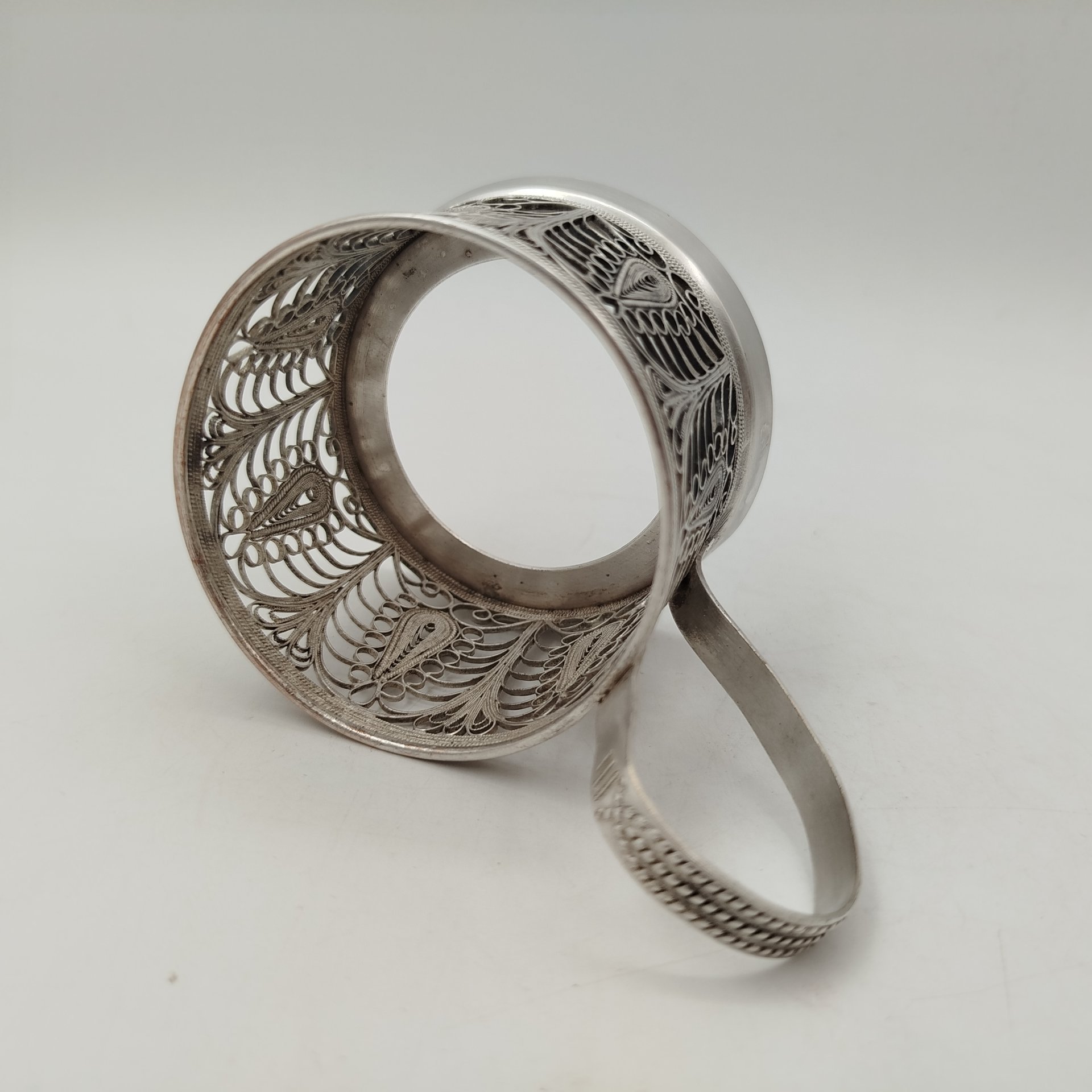 Подстаканник ажурный, мельхиор (медь-никель), скань, Казаковский завод художественных изделий (КХИ), СССР, 1960-1980 гг.