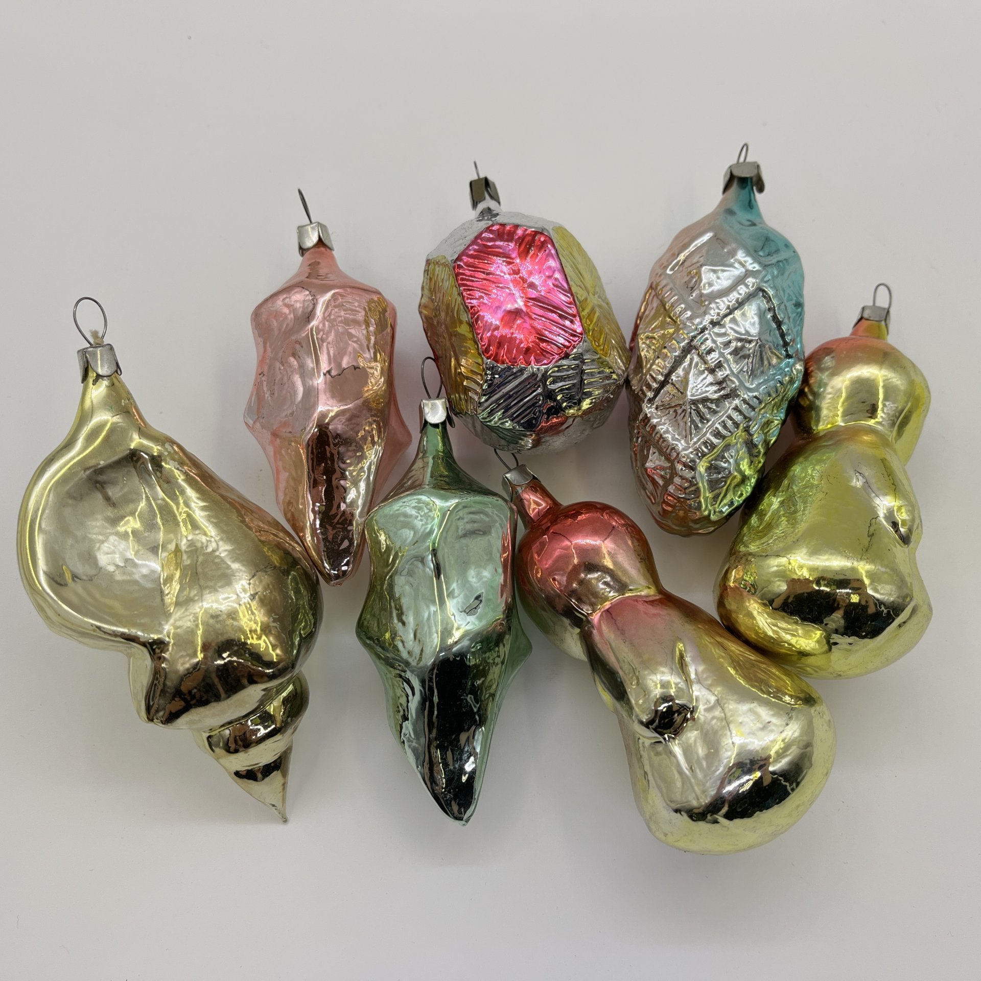 Набор ёлочных игрушек различных форм и расцветок (7 шт.), стекло, краска, металл, СССР, 1960-1990 гг.