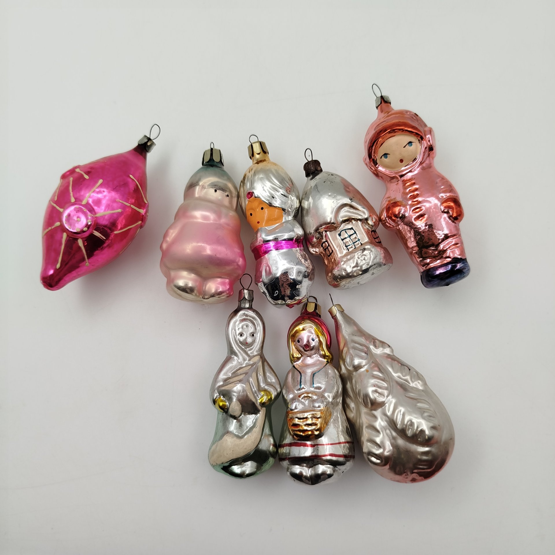 Набор из 8-ми ёлочных игрушек разной формы и размера, стекло, роспись, металл, СССР, 1960-1980 гг.