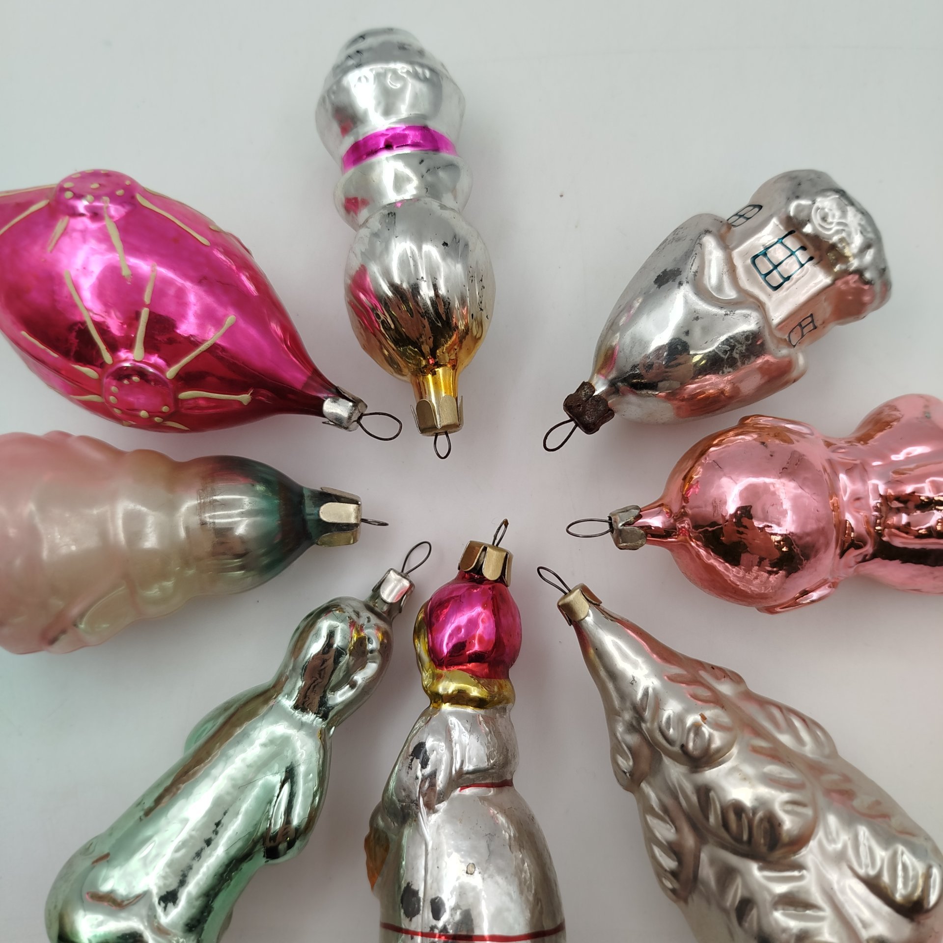 Набор из 8-ми ёлочных игрушек разной формы и размера, стекло, роспись, металл, СССР, 1960-1980 гг.
