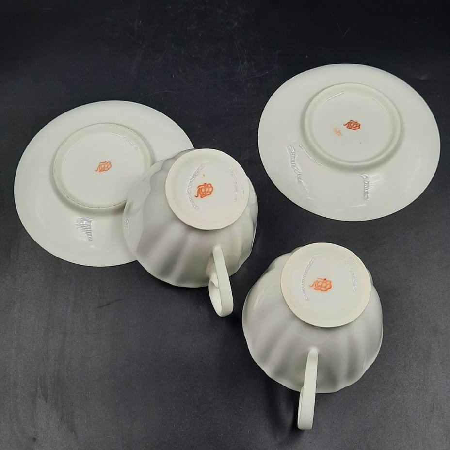 Набор из двух чайных пар "Золотой кантик", форма "Гвоздика", фарфор, золочение, Ленинградский фарфоровый завод (ЛФЗ), СССР, 1989-1992 гг.