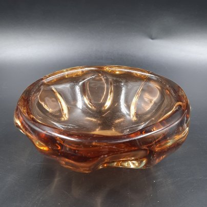 Пепельница янтарного оттенка, цветное стекло, СССР, 1960-1980 гг.