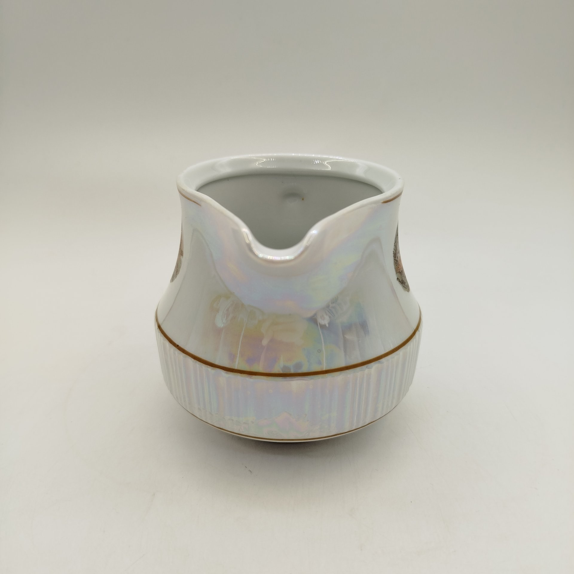 Молочник из сервиза "Мадонна", фарфор, деколь, обводка, люстр, ГДР, 1960-1980 гг.