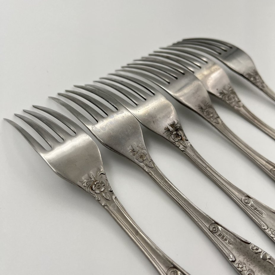 Набор из 6 столовых вилок, украшенных флоральным декором, нержавеющая сталь, Павловский завод художественных металлоизделий им. С.М. Кирова