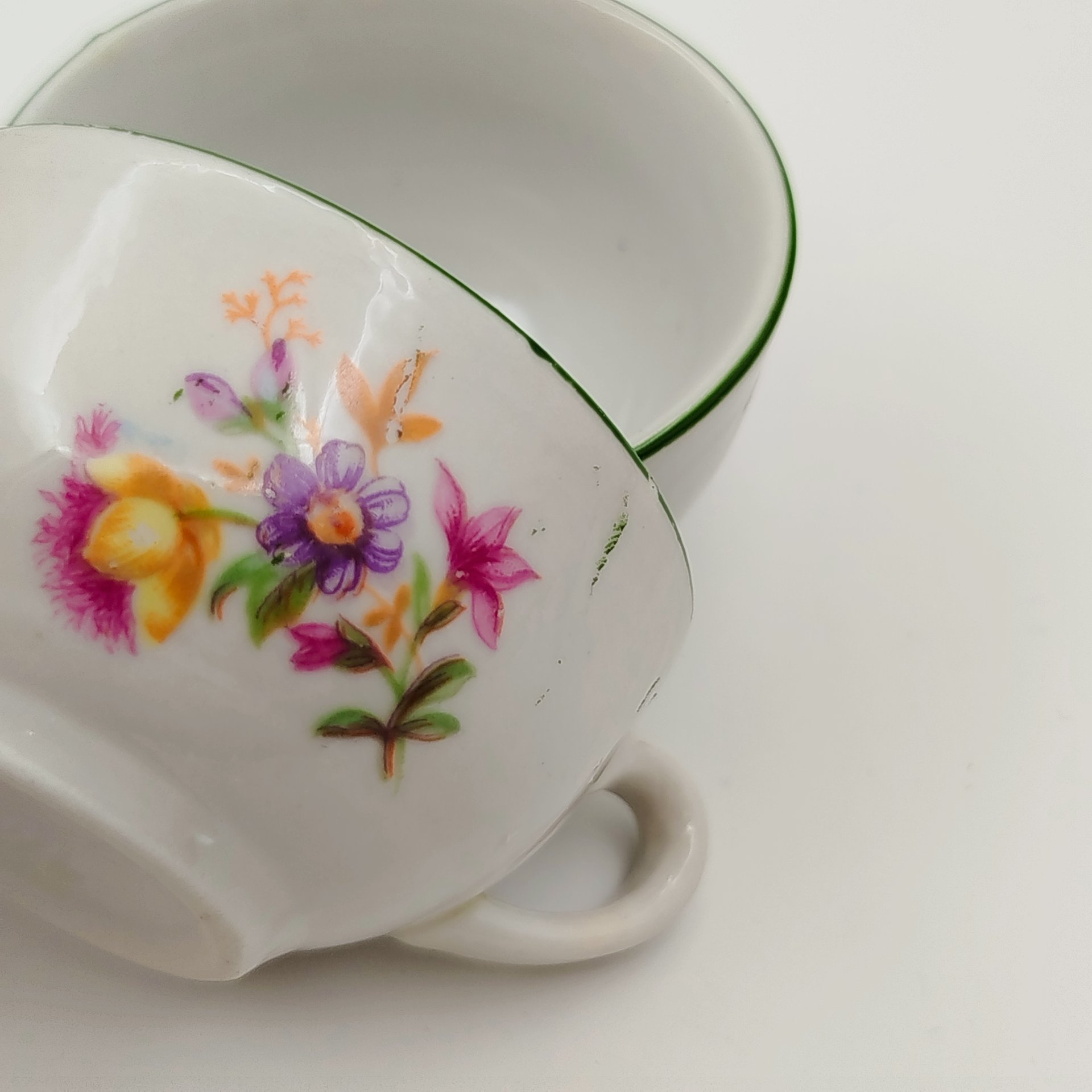 Сервиз детский (кукольный) с цветочным декором, в оригинальной коробке, на 6 персон (15 предметов)