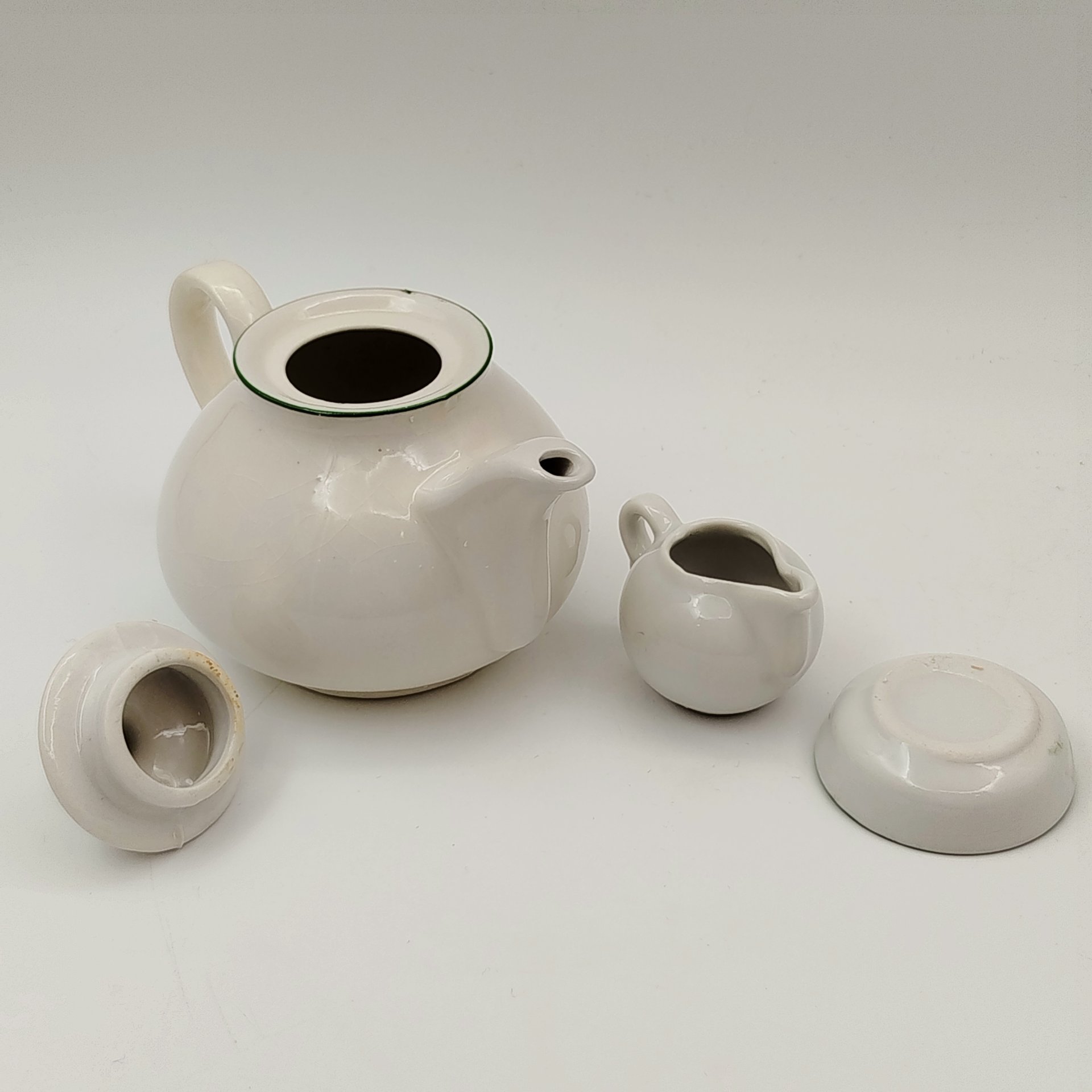 Сервиз детский (кукольный) с цветочным декором, в оригинальной коробке, на 6 персон (15 предметов)