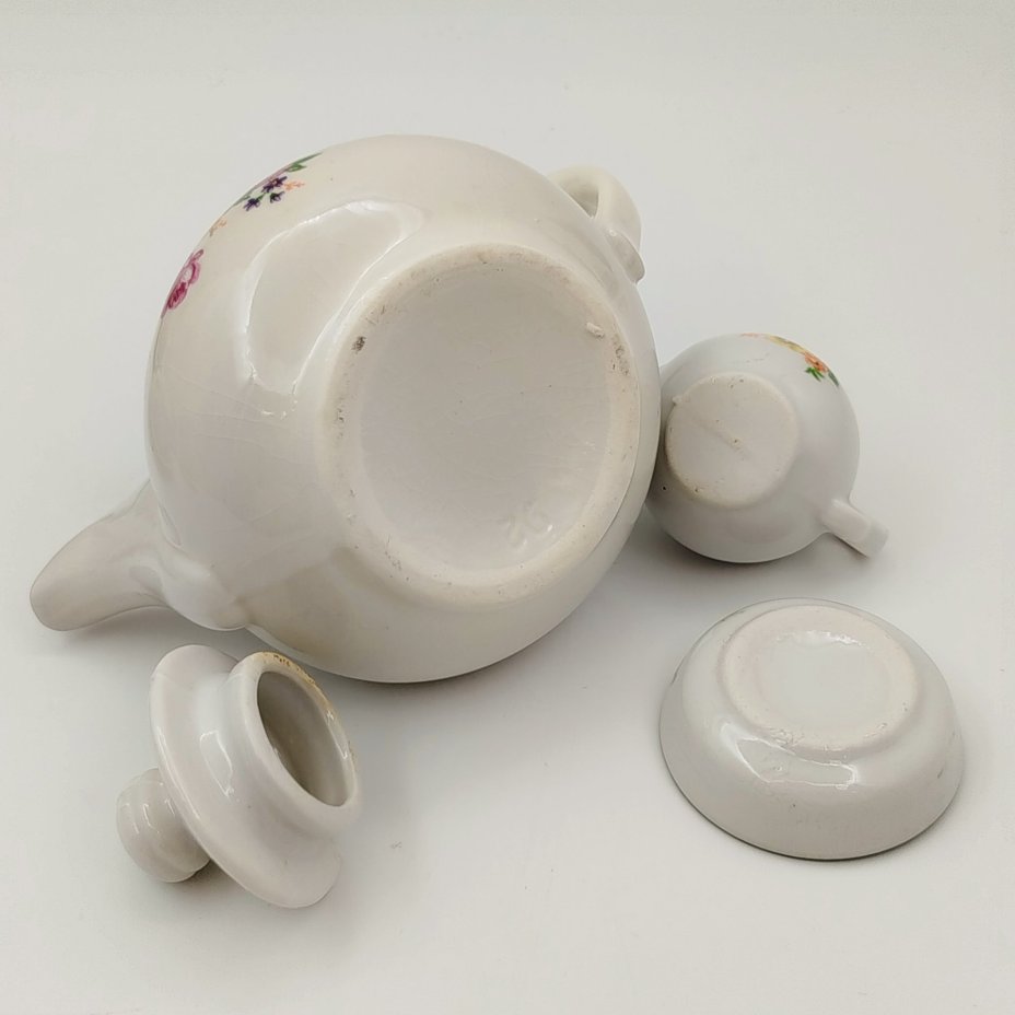 Сервиз детский (кукольный) с цветочным декором, в оригинальной коробке, на 6 персон (15 предметов)