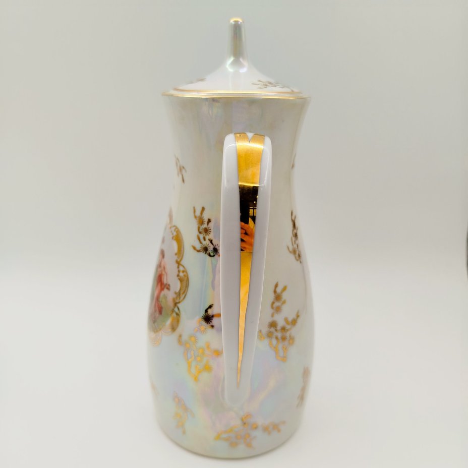 Кофейник "Мадонна", фарфор, люстр, деколь, золочение, Oscar Schlegelmilch, ГДР, 1970-1980 гг.