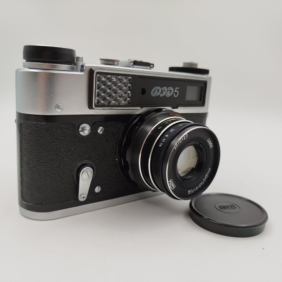 Фотоаппарат "ФЭД-5" с объективом "Индустар-61 Л/Д" в оригинальном кофре, металл, пластик, стекло, кожа, Харьковский машиностроительный завод им. Дзержинского (ФЭД), Харьковский машиностроительный завод им. Дзержинского (ФЭД)