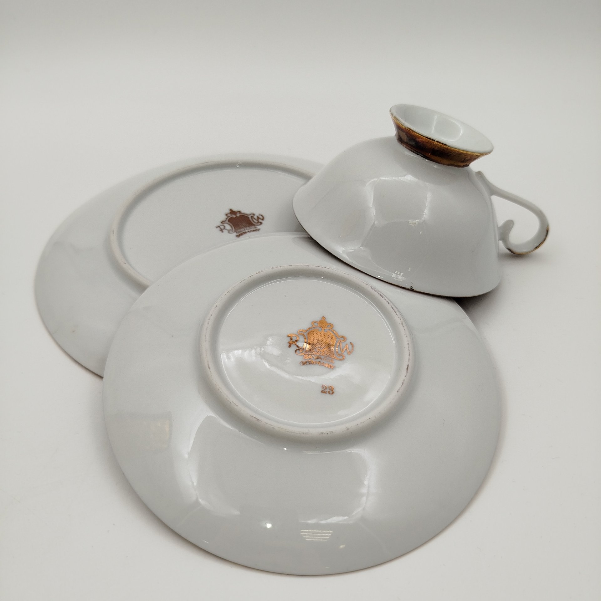 Трио чайное с изображением Святого Грааля и винограда, Rudolf Wachter Bavaria, фарфор, деколь, крытье, золочение, Бавария, 1950-1970 гг.