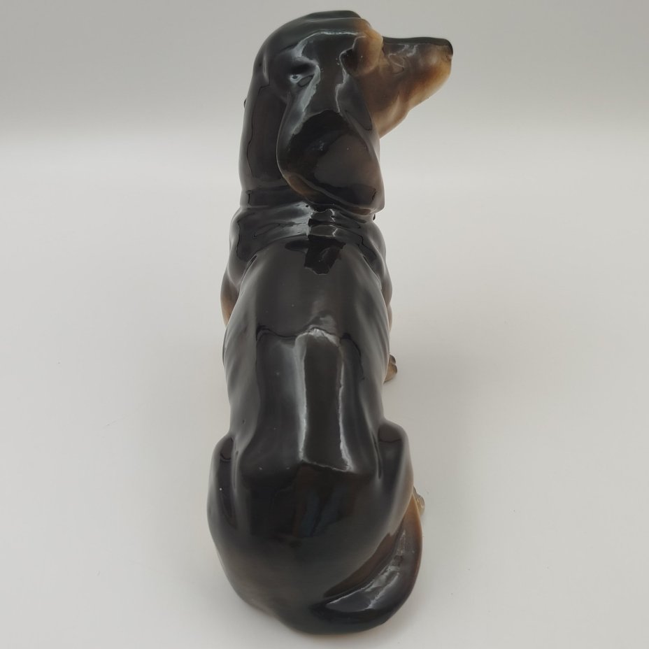 Статуэтка "Такса", фаянс, аэрография, Sitzendorf, ГДР, 1950-1972 гг.