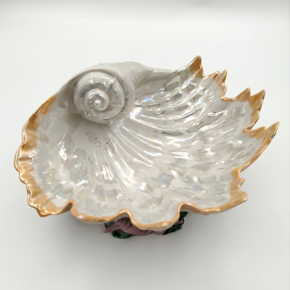Конфетница "Ракушка", ("Морская раковина"), фарфор, роспись, люстр, золочение, Городницкий фарфоровый завод, СССР, 1970-1991 гг., Городницкий фарфоровый завод