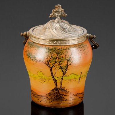 Бисквитница (ваза для десертов), украшенная изображением пейзажа, выполненная в стилистике Legras