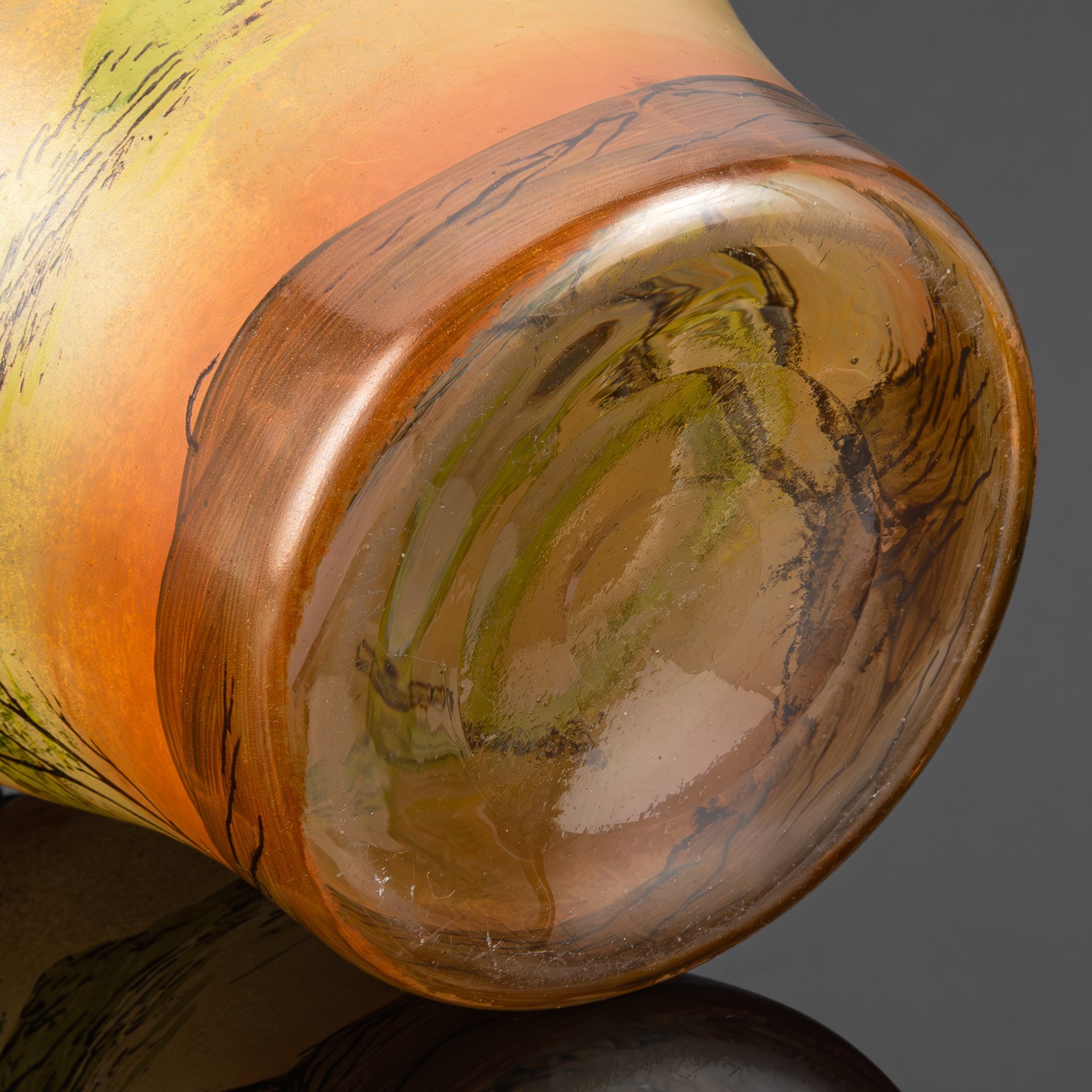 Бисквитница (ваза для десертов), украшенная изображением пейзажа, выполненная в стилистике Legras