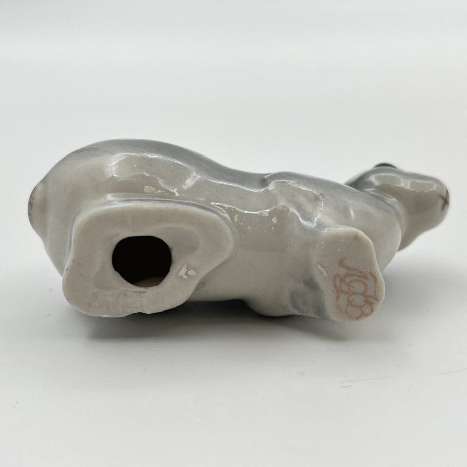 Статуэтка "Кролик", скульптор Т.С. Линчевская