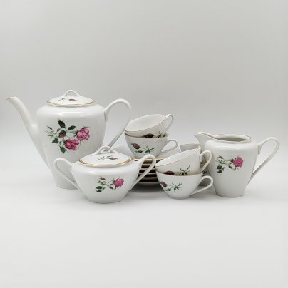 Сервиз кофейный с декором в виде роз, на 6 персон (15 предметов), "Gebrüder Benedikt"