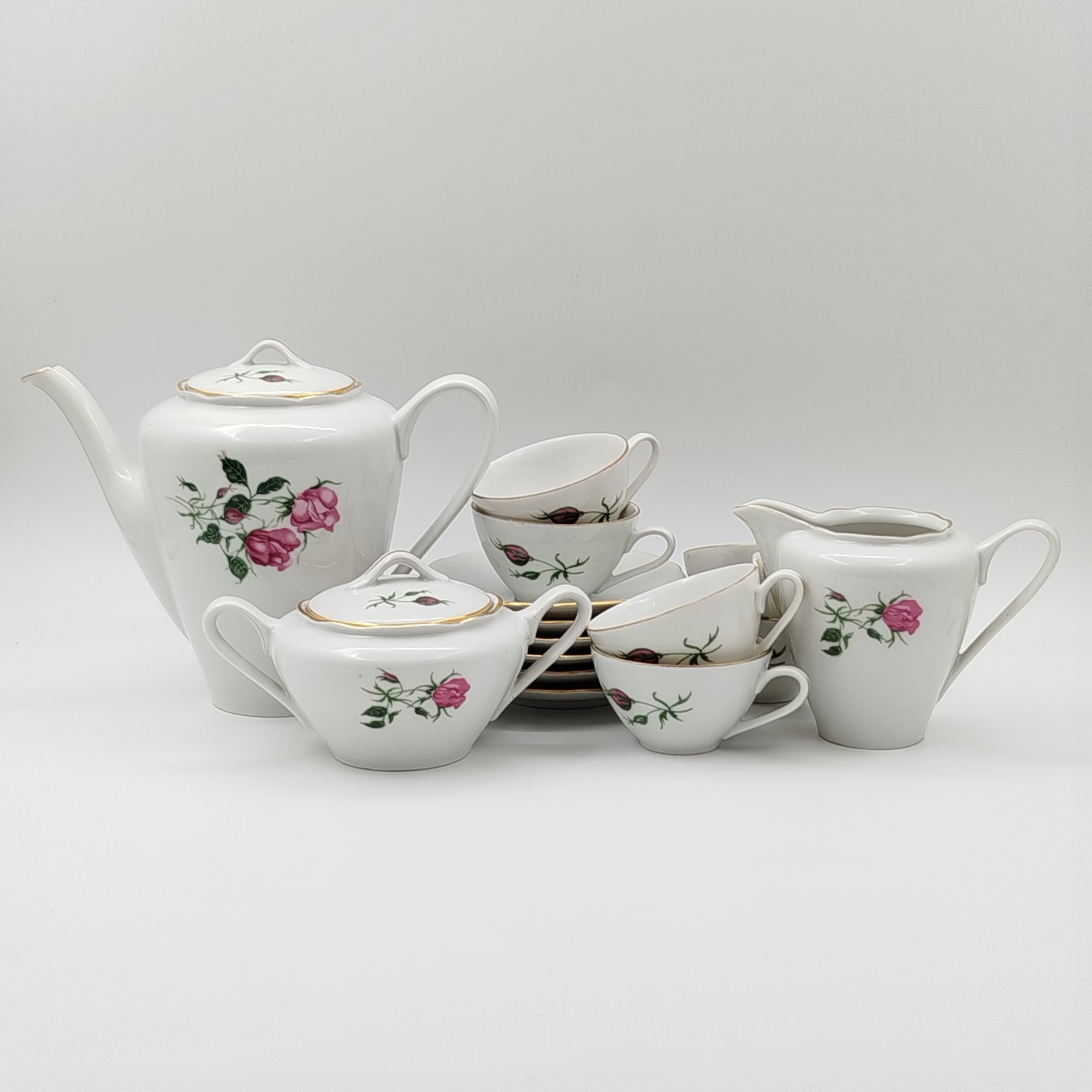 Сервиз кофейный с декором в виде роз, на 6 персон (15 предметов), "Gebrüder Benedikt"