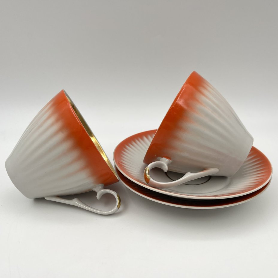 Набор чайных пар оранжевого оттенка на 2 персоны